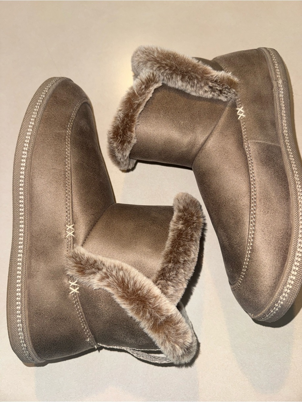 Skechers Cozy Campfire Fresh Breeze Slipper Boots Women Size 9
